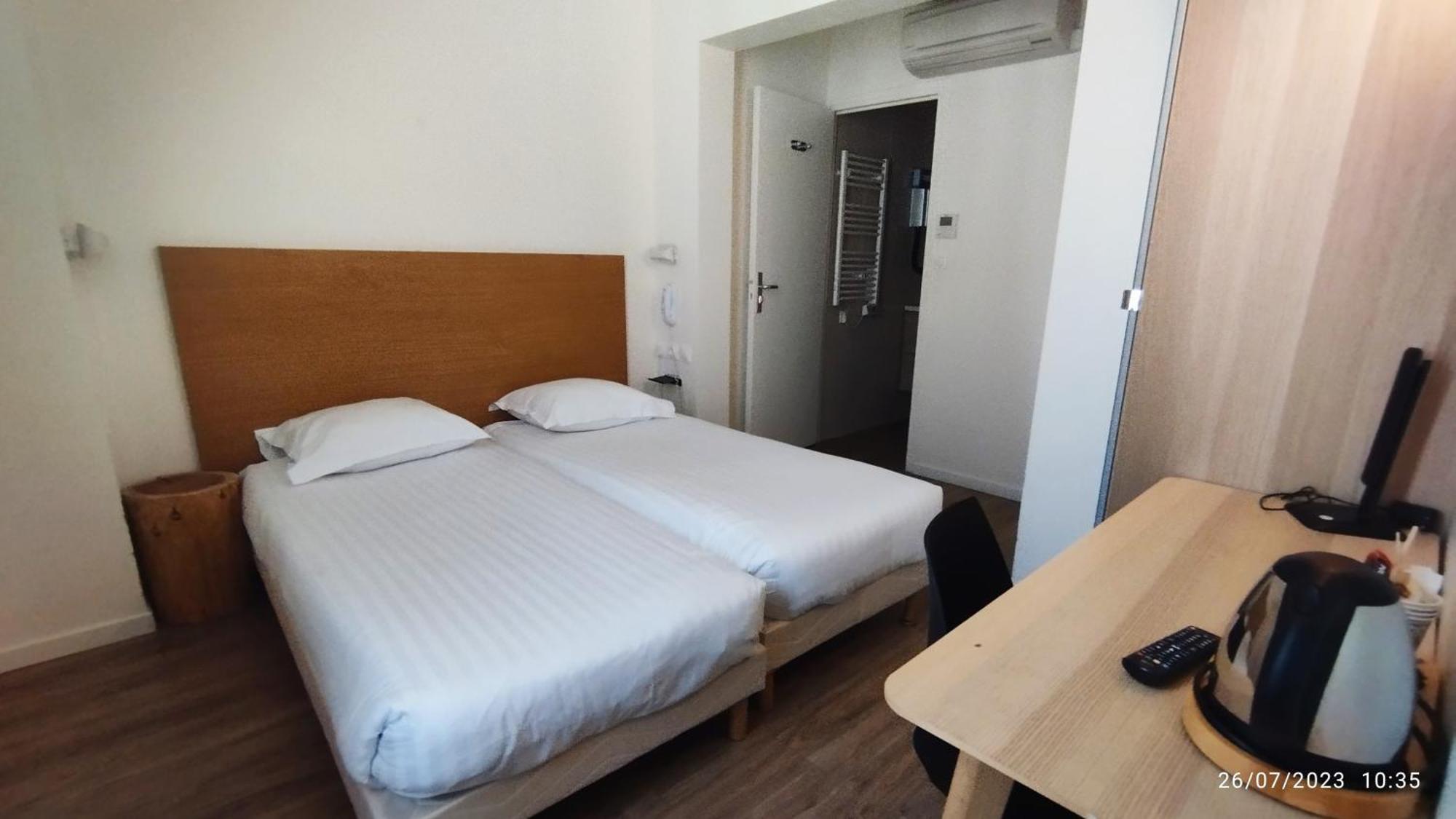 Hotel Des Arts Rueil-Malmaison Dış mekan fotoğraf