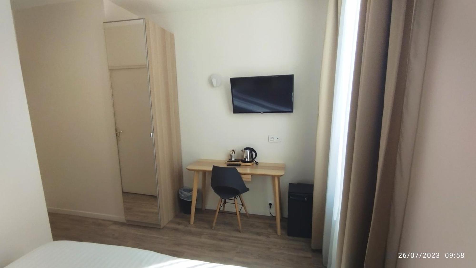 Hotel Des Arts Rueil-Malmaison Dış mekan fotoğraf